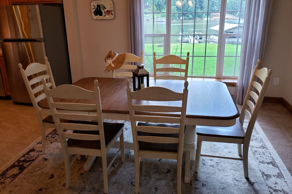 Photo of Kitchen in Dixie - Berryhill