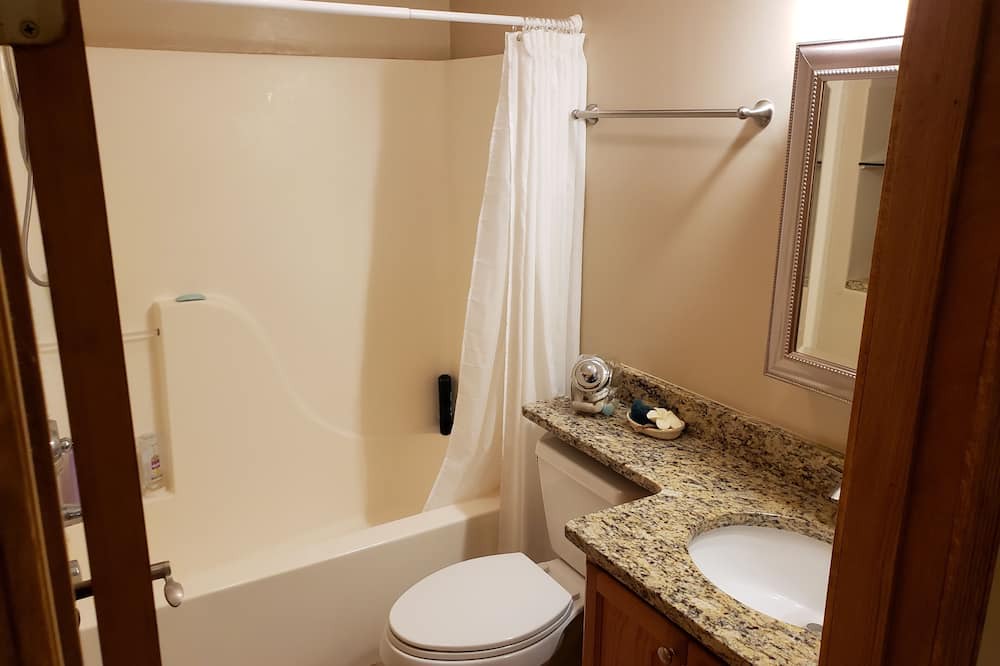 Photo of Bathroom in Dixie - Berryhill