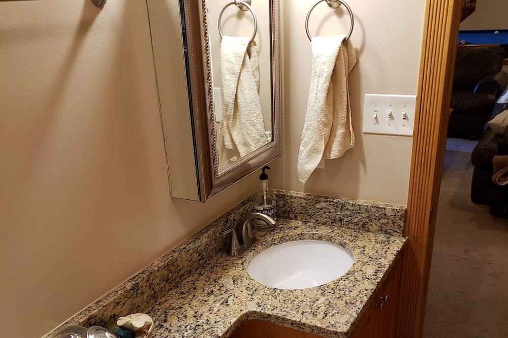 Photo of Bathroom in Dixie - Berryhill