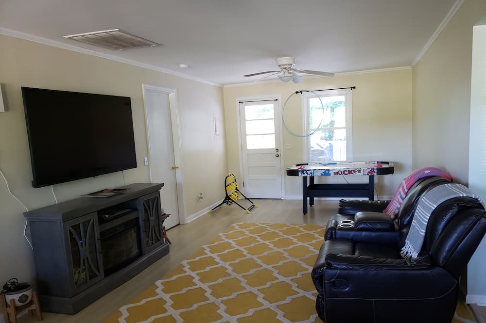 Photo of Livingroom in Shallotte