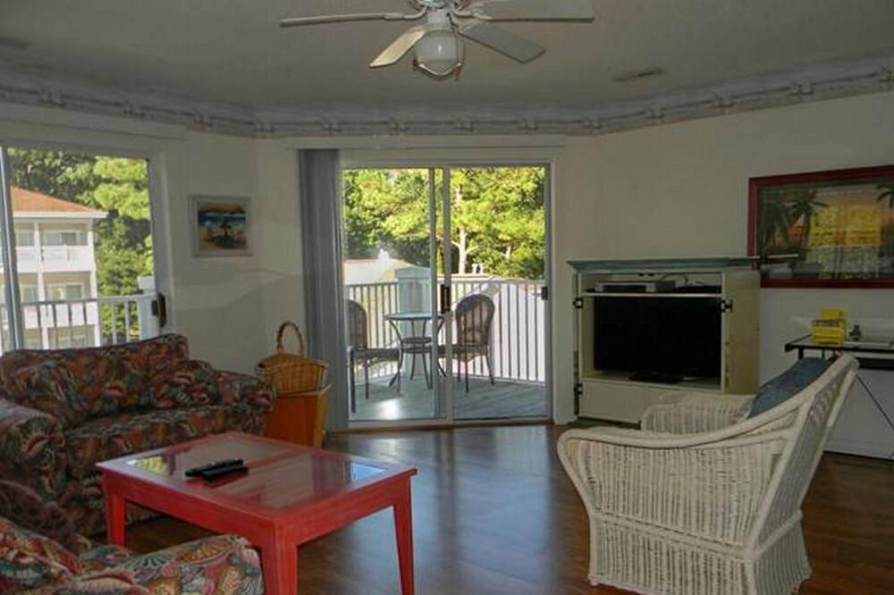 Photo of Livingroom in Sunset Beach