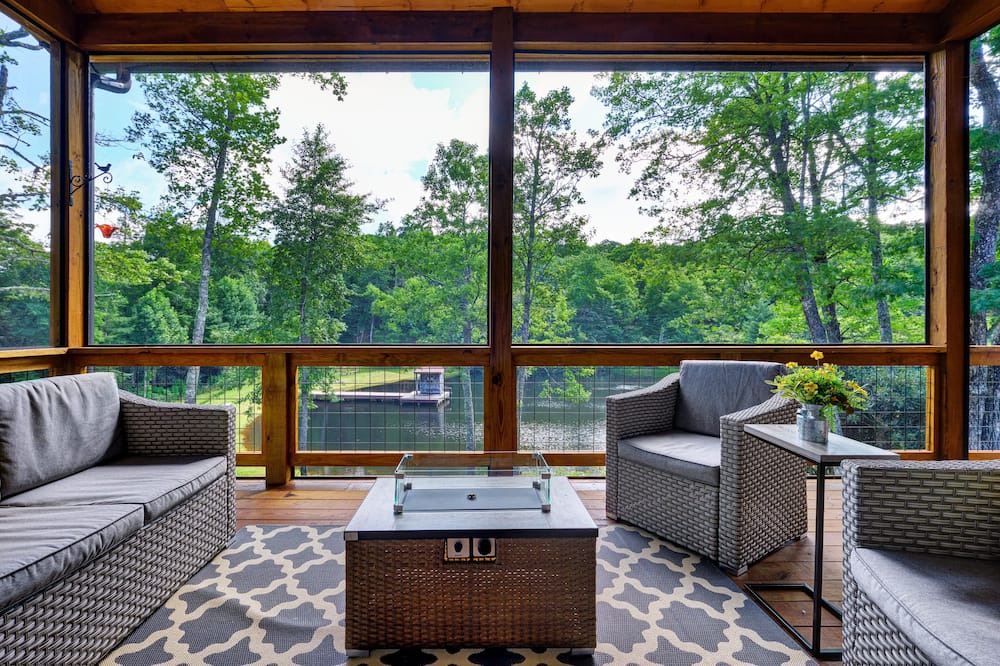 Photo of Outdoor in Glenville