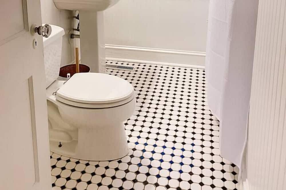 Photo of Bathroom in Gastonia