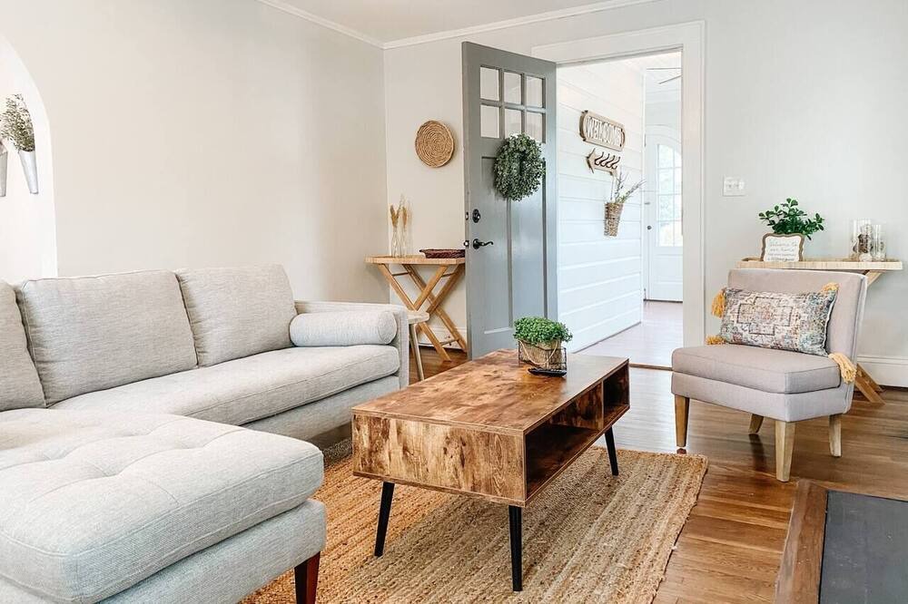 Photo of Livingroom in Gastonia