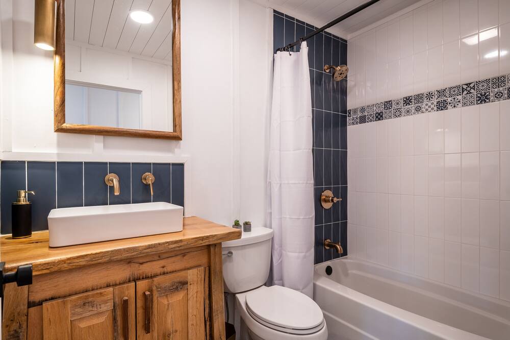 Photo of Bathroom in Mayhew