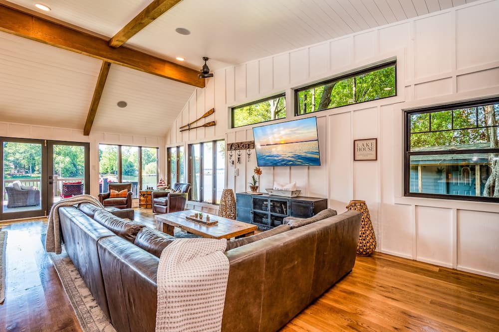 Photo of Livingroom in Mayhew