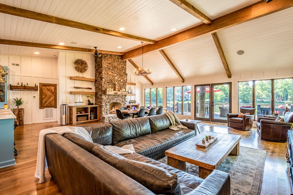 Photo of Livingroom in Mayhew