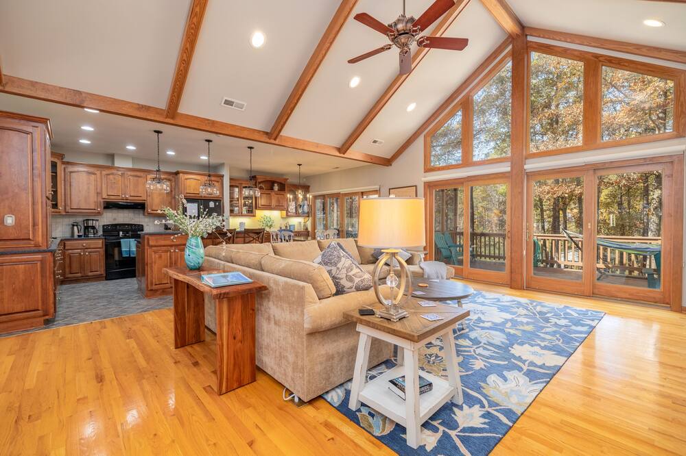 Photo of Bedroom in Wise