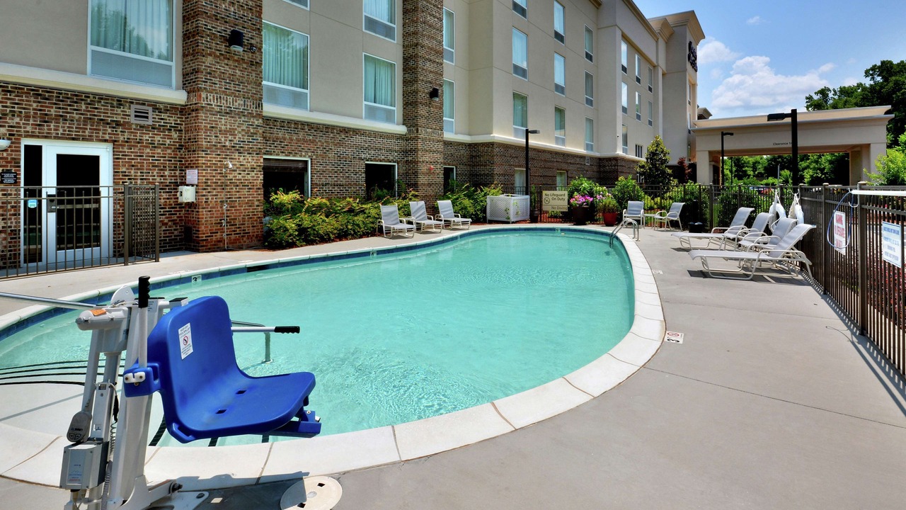 Photo of Outdoor in Huntersville