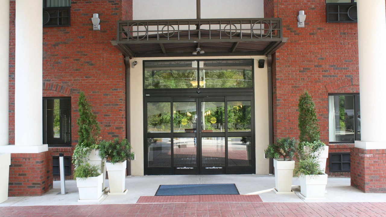 Photo of Outdoor in Rockingham