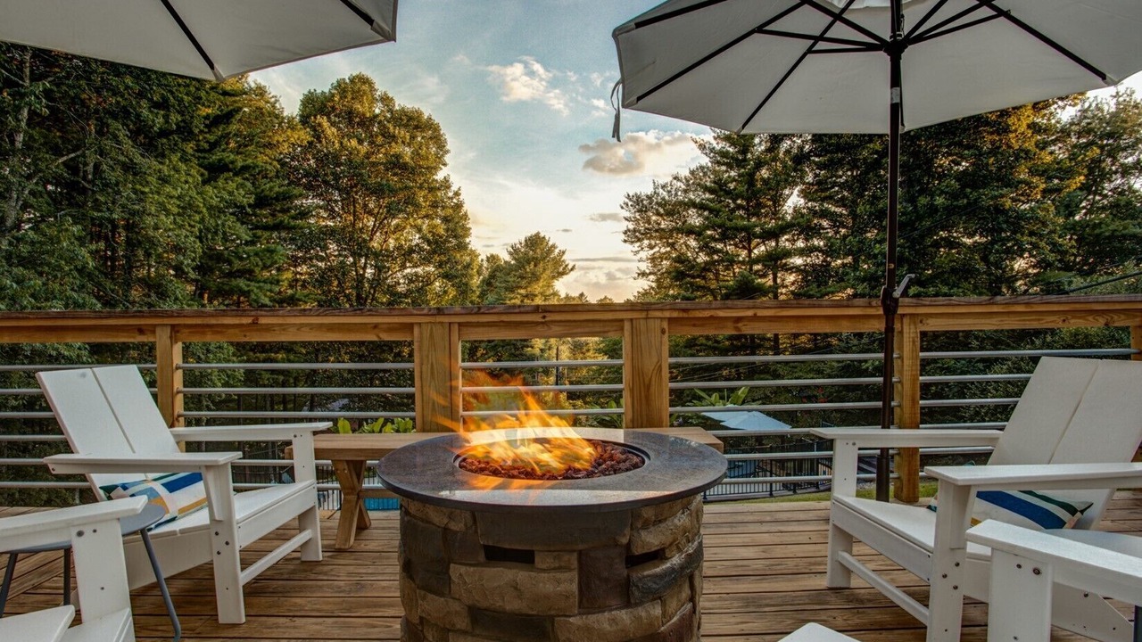 Photo of Outdoor in Hendersonville