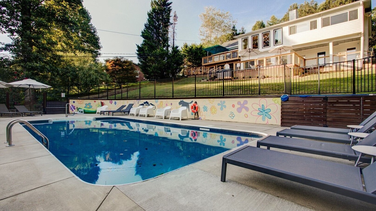 Photo of Outdoor in Hendersonville