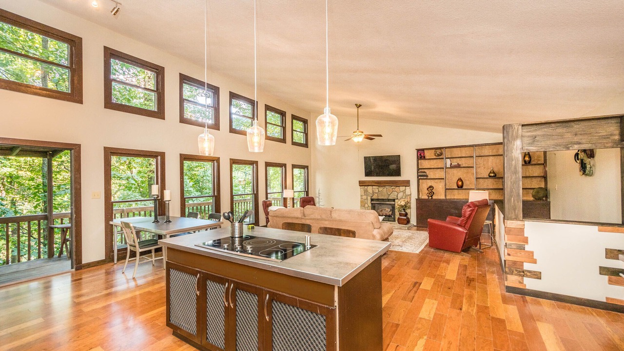 Photo of Kitchen in Lake Junaluska