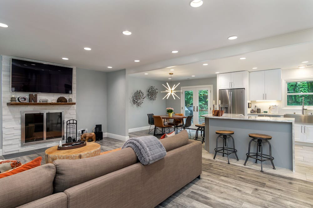 Photo of Livingroom in Laurel Park