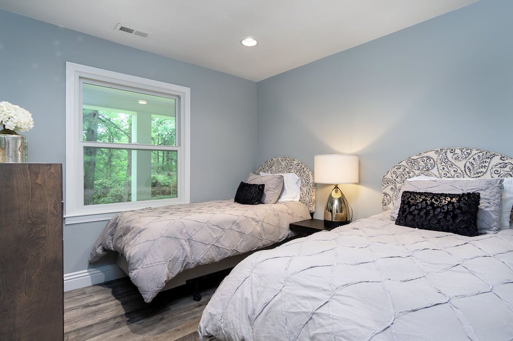 Photo of Bedroom in Laurel Park