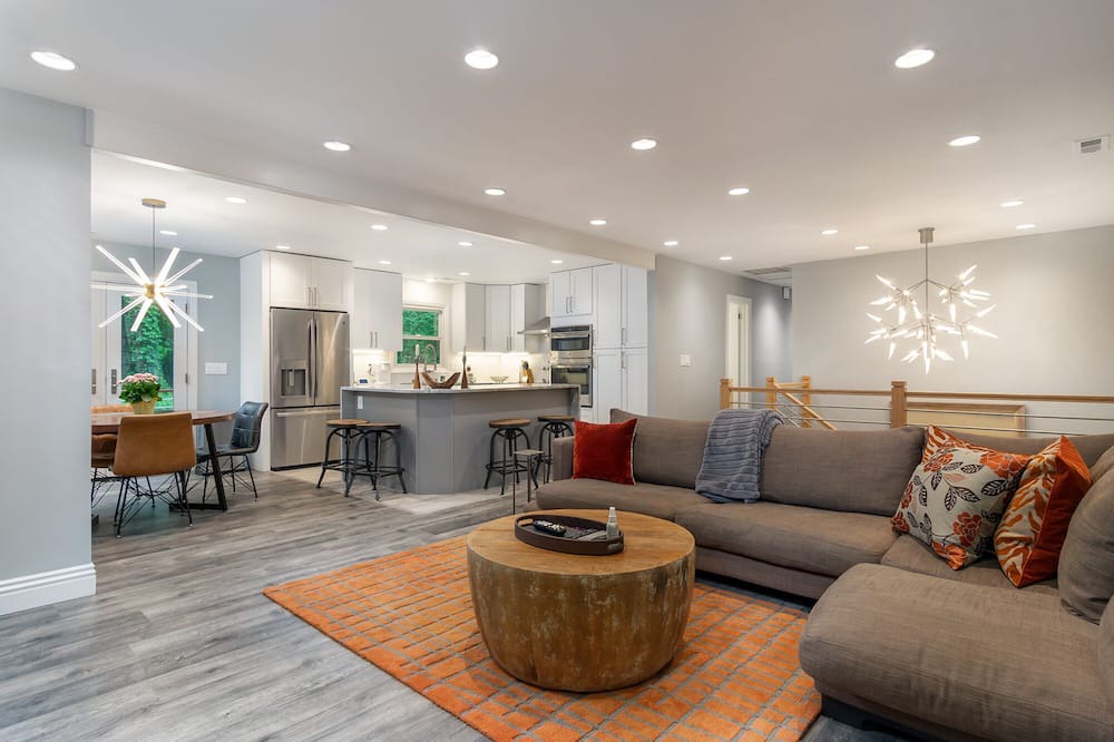 Photo of Livingroom in Laurel Park