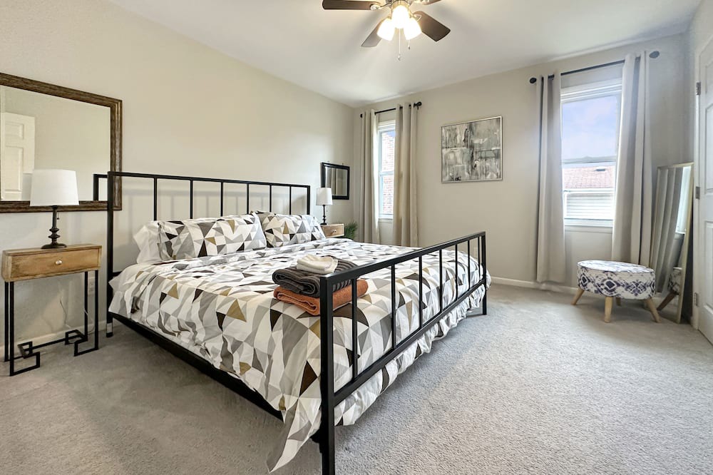 Photo of Bedroom in Downtown
