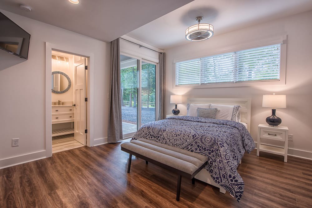 Photo of Bathroom in Lake Norman of Catawba