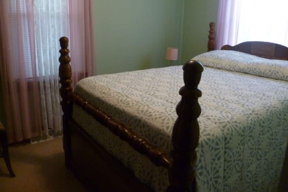 Photo of Bedroom in Lawsonville