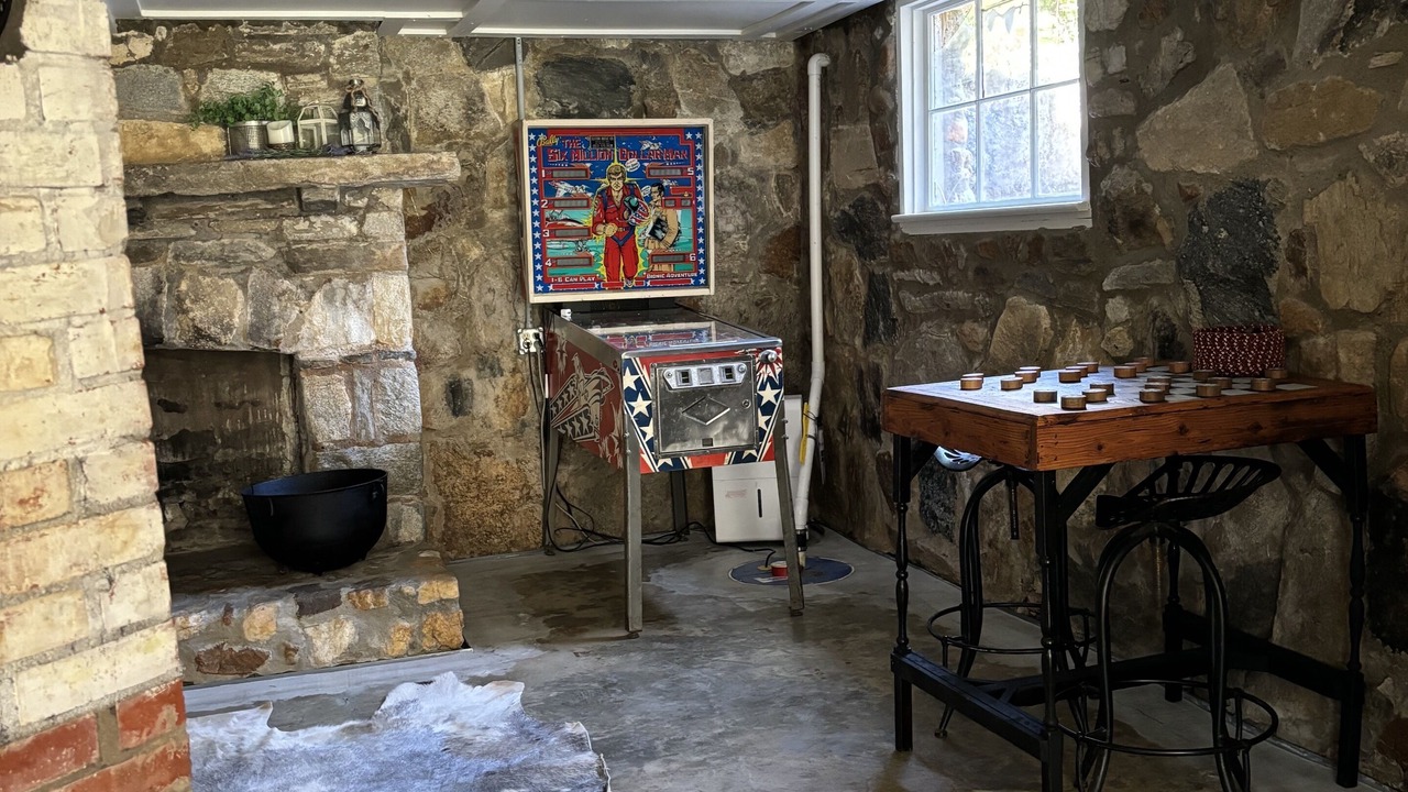 Photo of Bedroom in Lake Toxaway