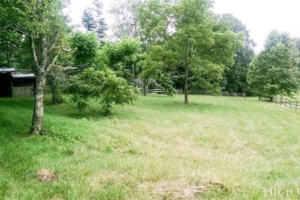 Photo of Outdoor in Glade Valley