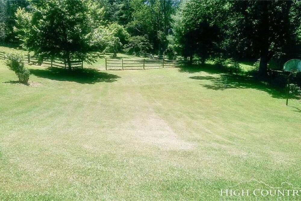 Photo of Outdoor in Glade Valley