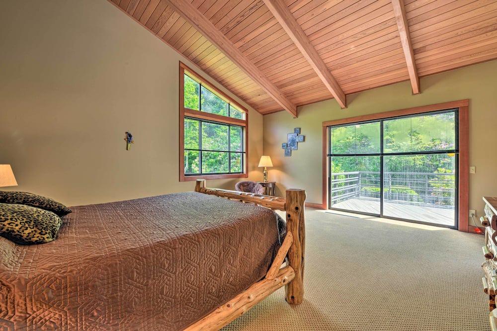 Photo of Others in Independence