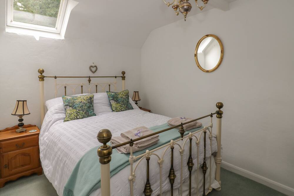 Photo of Bedroom in Snowshill Village