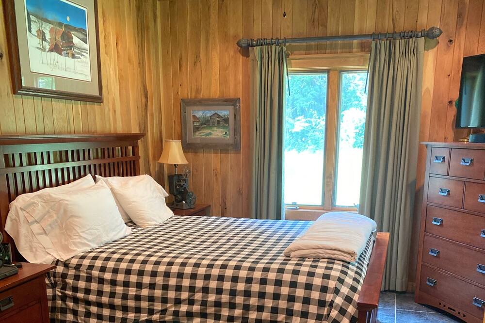Photo of Bedroom in Morganton