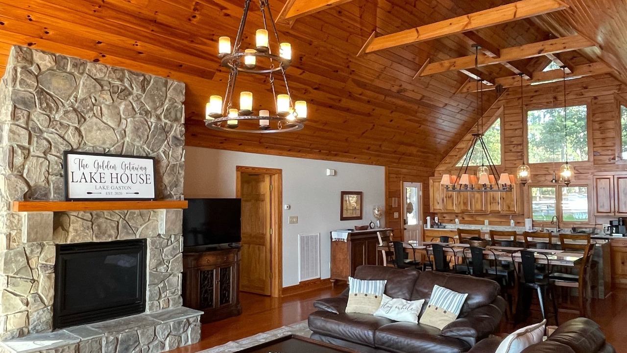 Photo of Livingroom in Henrico