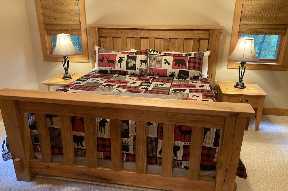 Photo of Bedroom in Cullowhee