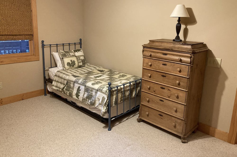 Photo of Bedroom in Cullowhee