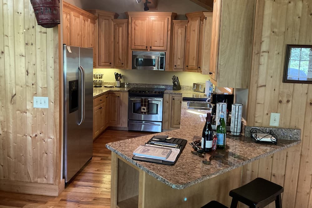 Photo of Kitchen in Cullowhee