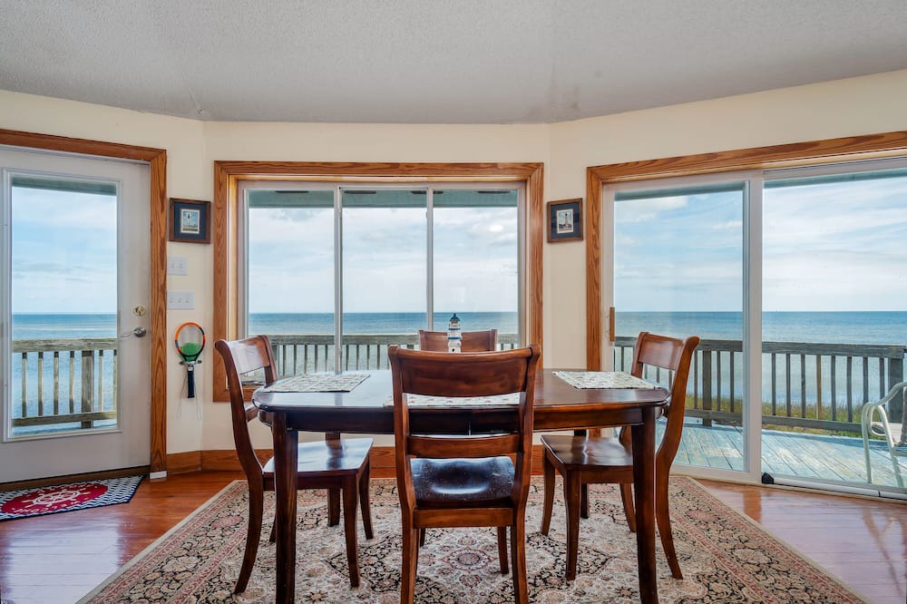 Photo of Kitchen in Cedar Island