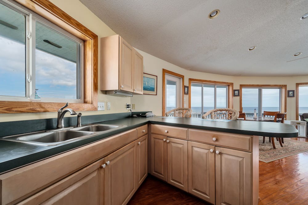Photo of Kitchen in Cedar Island