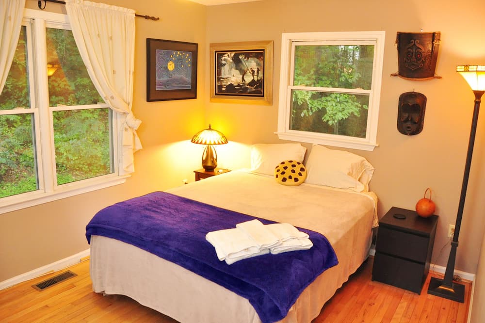 Photo of Bedroom in Skyland