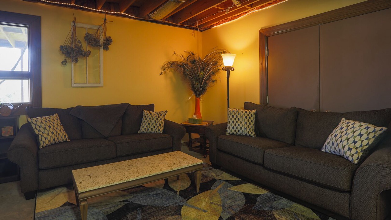 Photo of Livingroom in Barnardsville