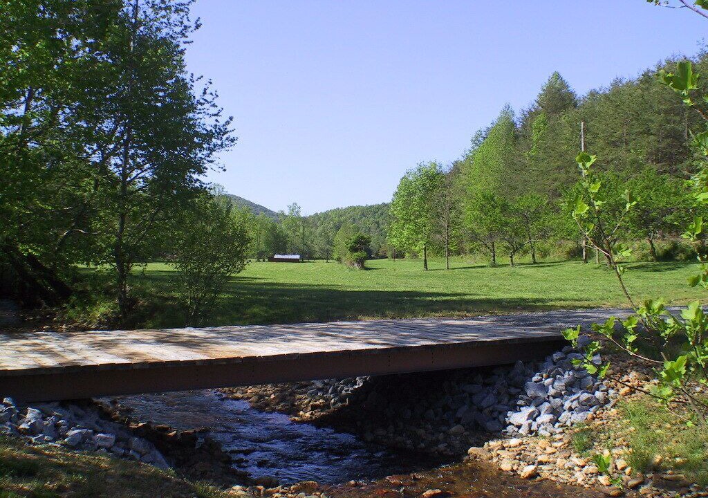 Photo of Outdoor in Bostic