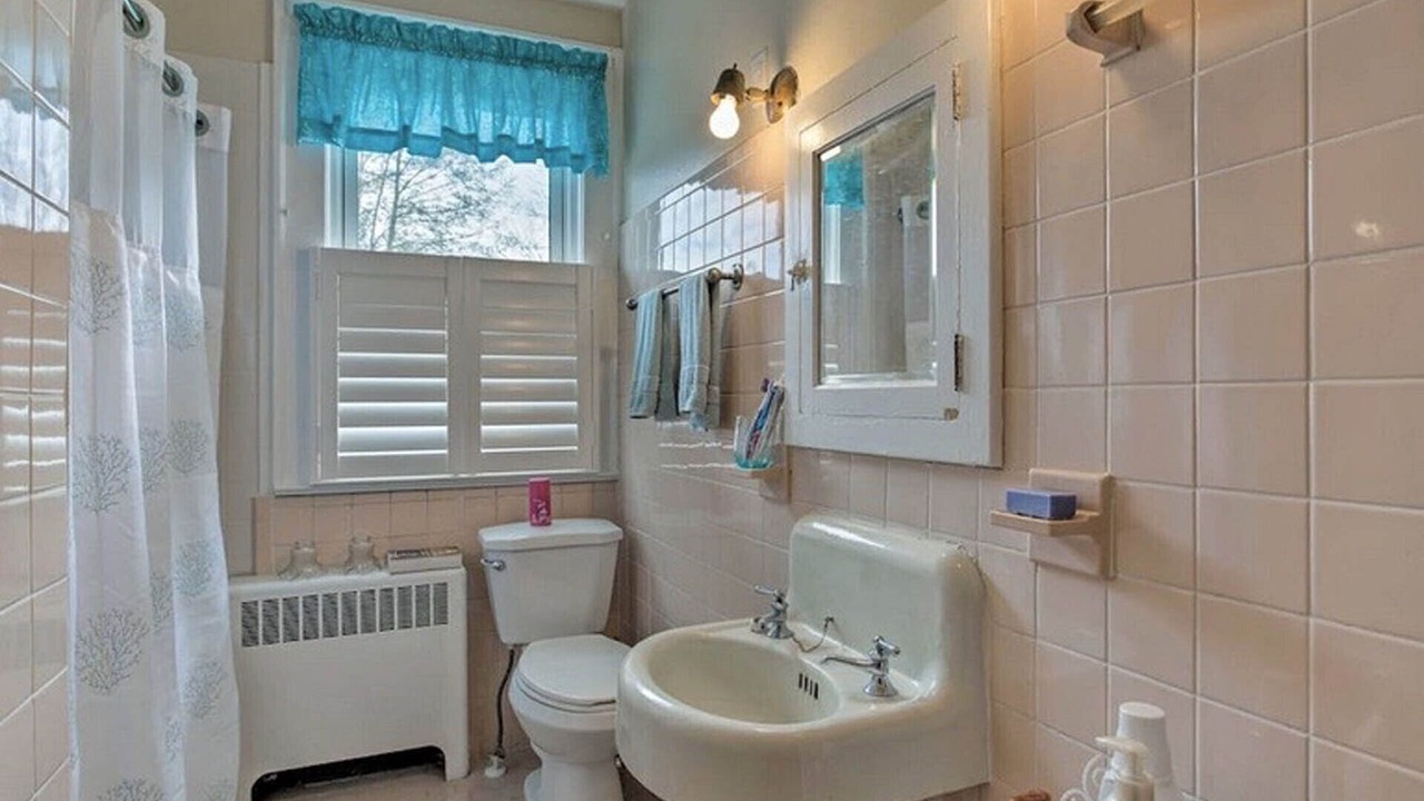 Photo of Bathroom in Hendersonville
