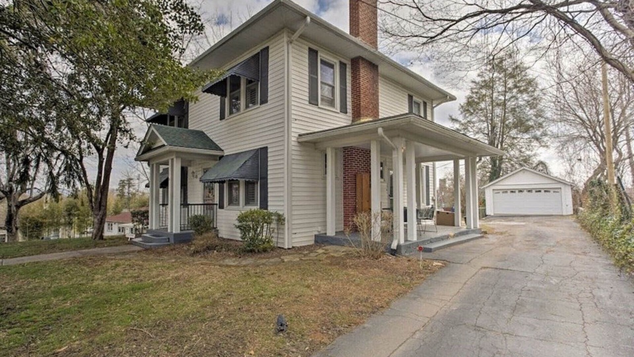 Photo of Outdoor in Hendersonville