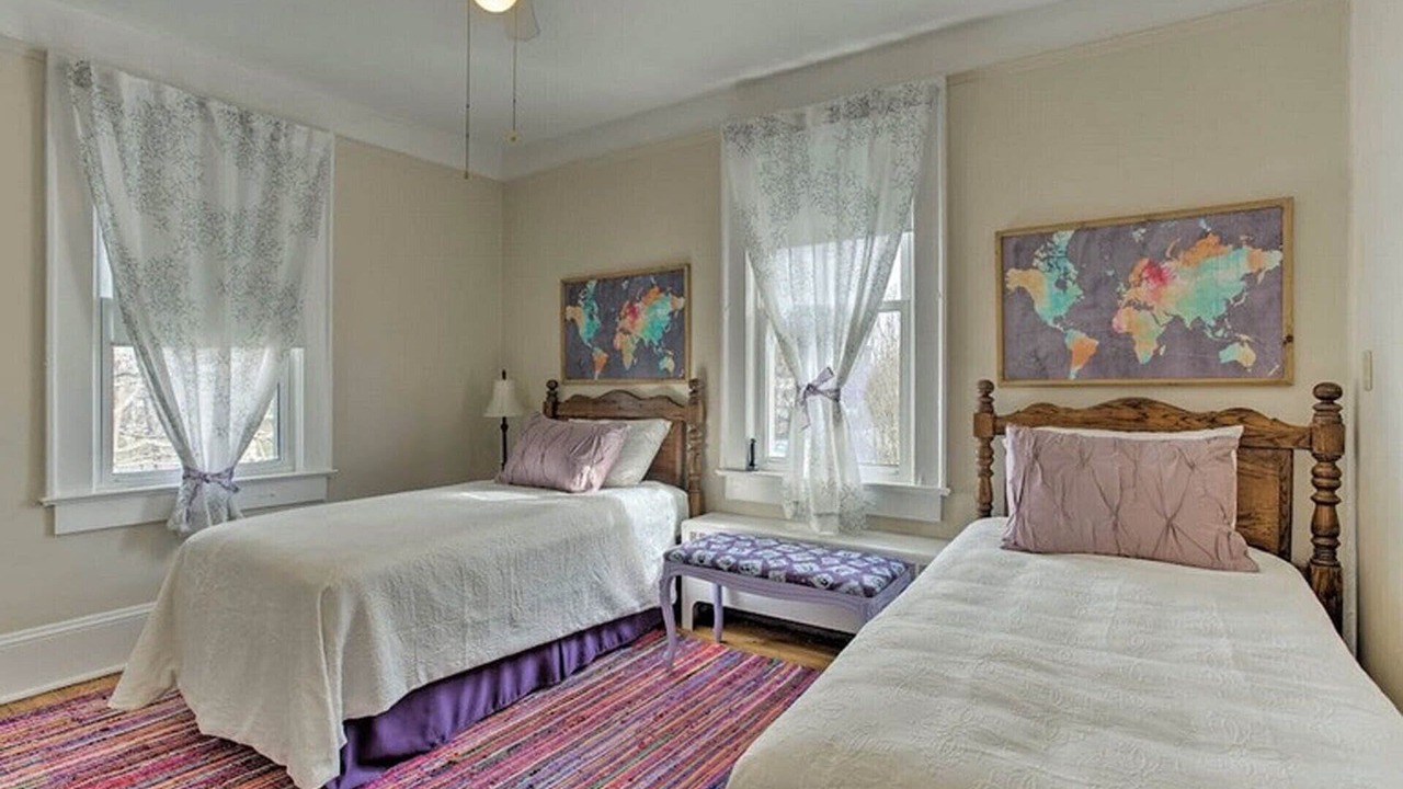 Photo of Bedroom in Hendersonville
