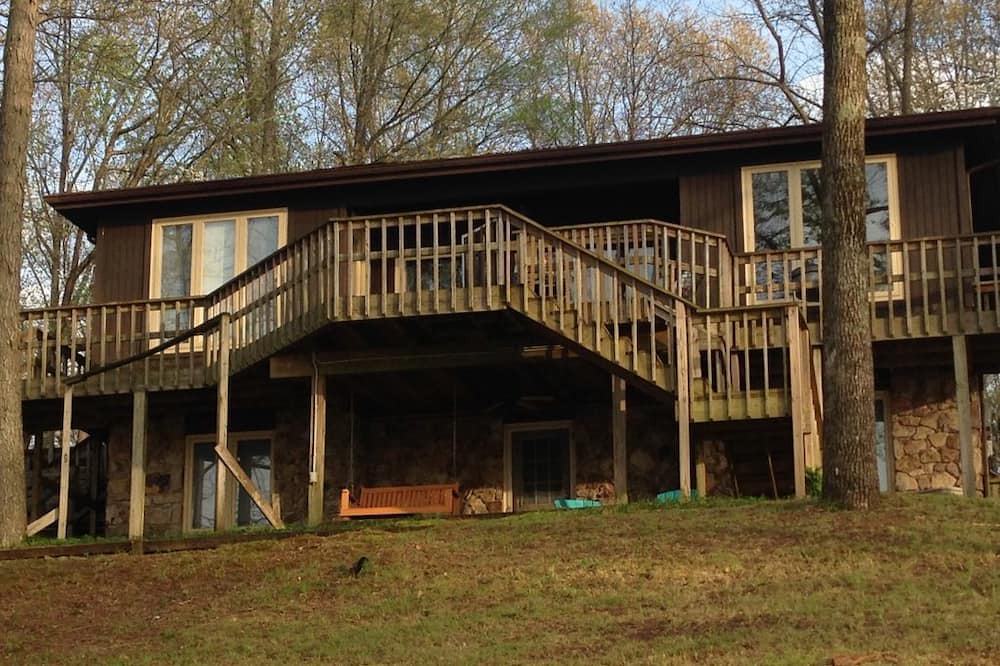 Photo of Outdoor in Winchester