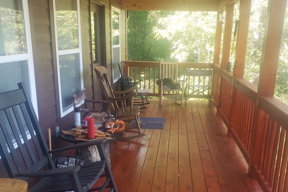 Photo of Patio Balcony in Rutherfordton