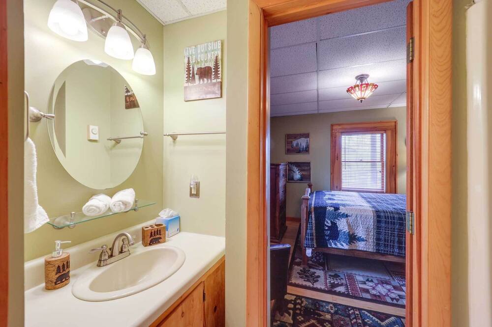 Photo of Bathroom in Mill Ridge