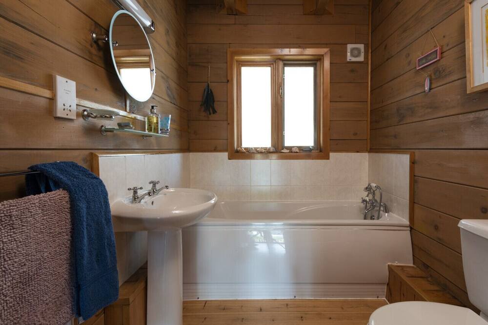 Photo of Bathroom in Little Petherick