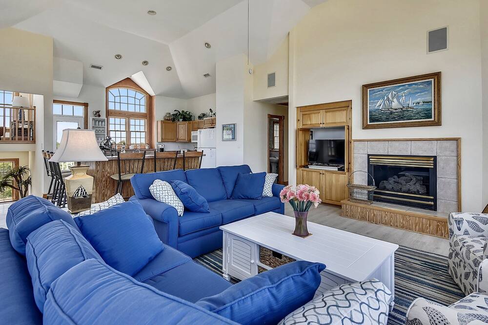 Photo of Bedroom in Pine Island