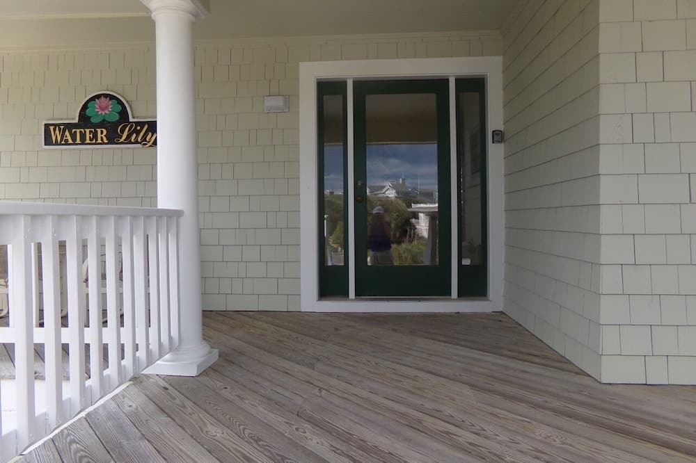 Photo of Others in Pine Island