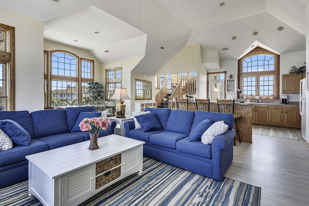 Photo of Bedroom in Pine Island