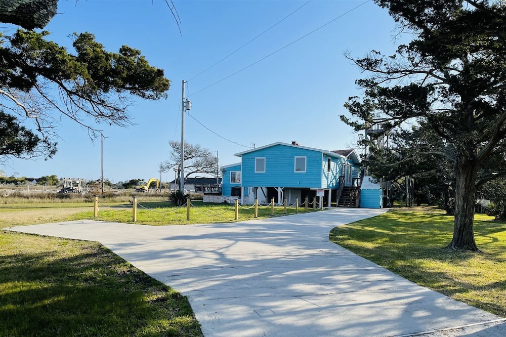 Photo of Others in Hatteras