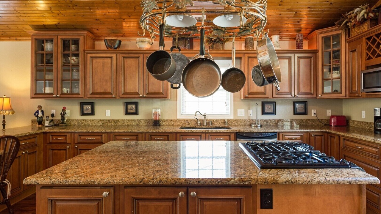 Photo of Kitchen in Chimney Rock